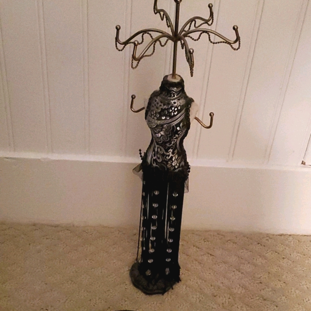 Jewelry stand